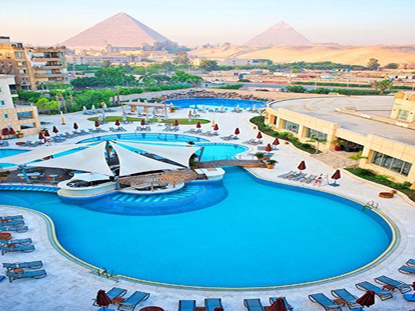 Le Meridien Pyramids Hotel and Spa