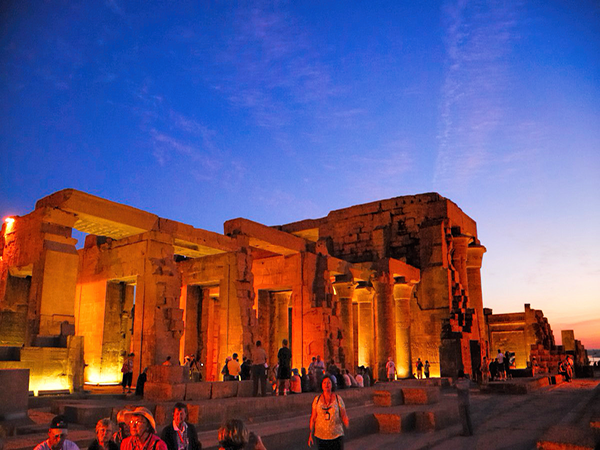 Egypt Tour Package & Dahabeya Nile Cruise